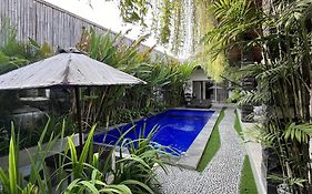 Pis Bolong Canggu